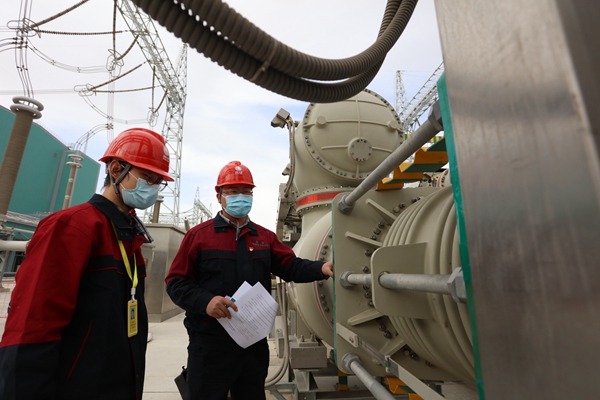 朱思瑞为梦援疆的湖北90后